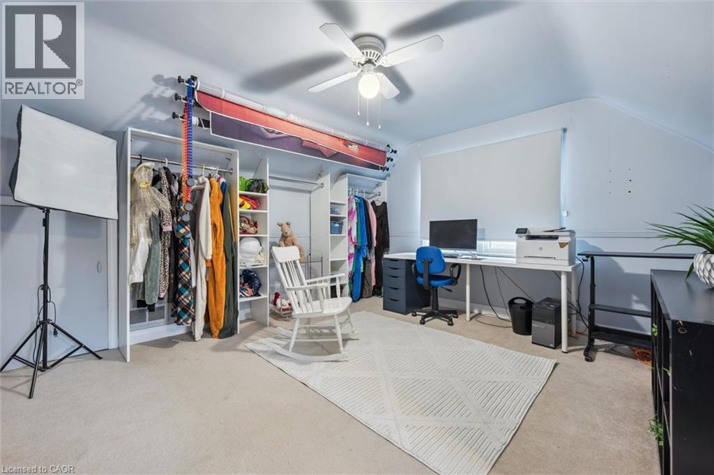 1135 Queens Boulevard, Kitchener, ON - Indoor