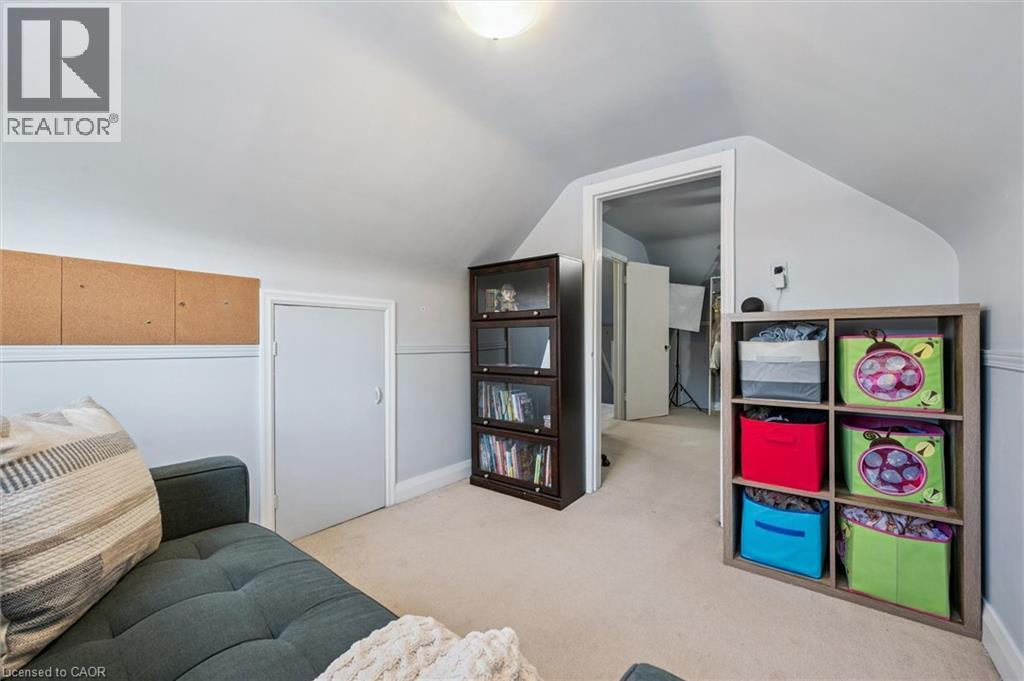 1135 Queens Boulevard, Kitchener, ON - Indoor