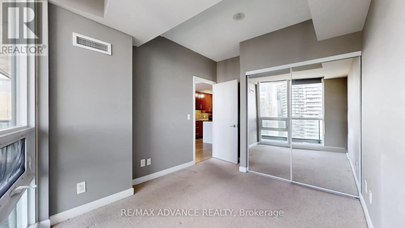 4713 - 33 Bay Street, Toronto, ON - Indoor Photo Showing Other Room