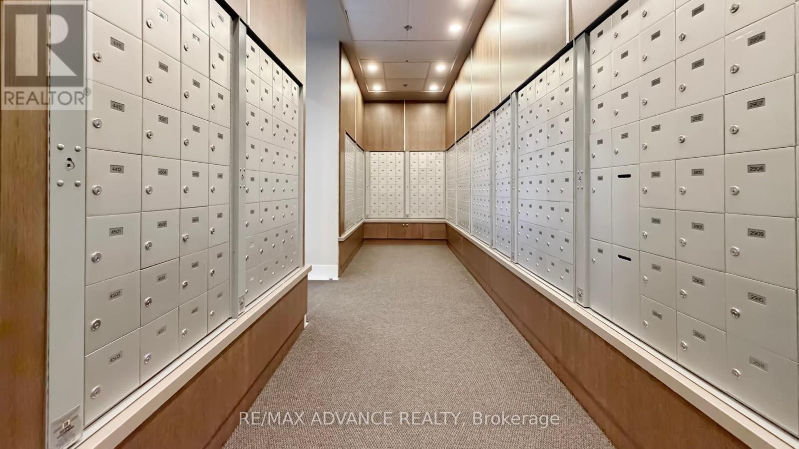 4713 - 33 Bay Street, Toronto, ON - Indoor Photo Showing Other Room