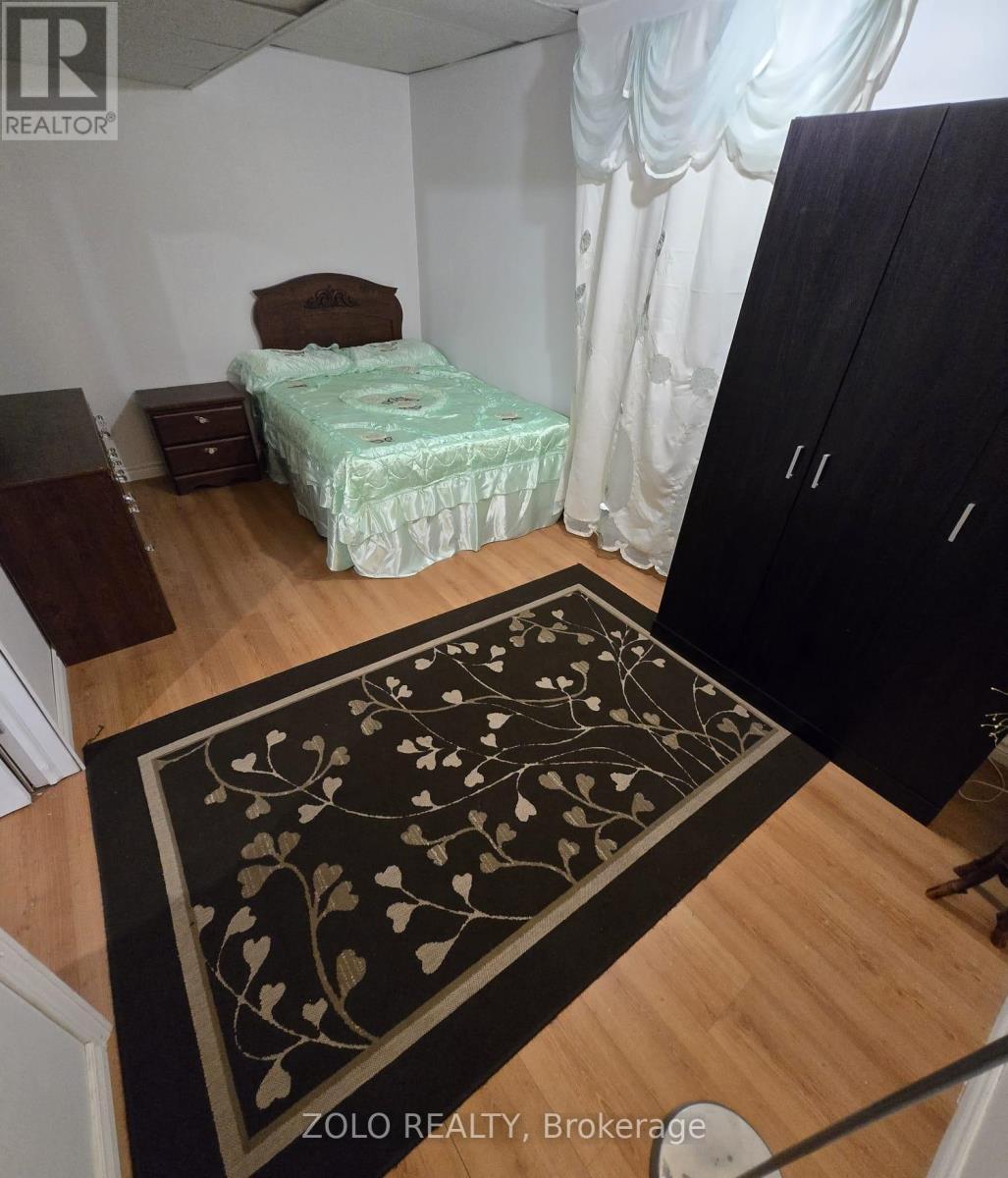 283 Grey Fox Drive, Kitchener, ON - Indoor Photo Showing Bedroom