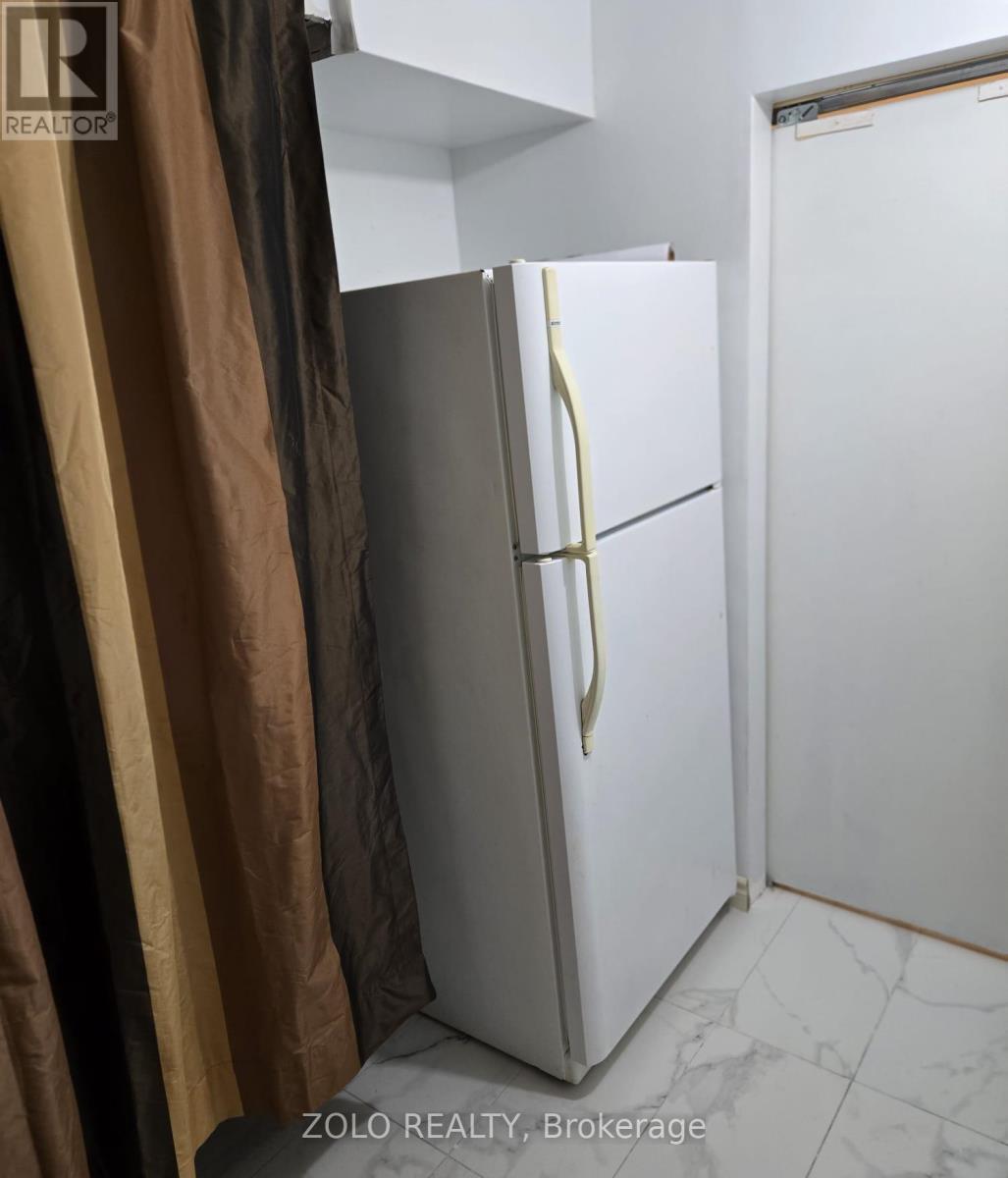 283 Grey Fox Drive, Kitchener, ON - Indoor Photo Showing Other Room