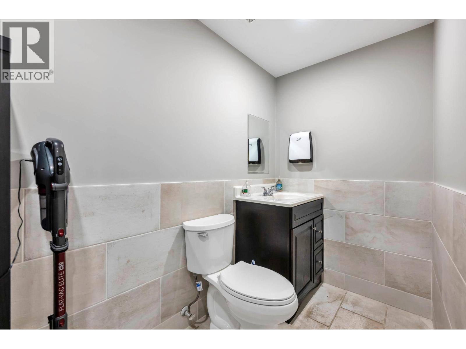 20 7228 Progress Way, Delta, BC