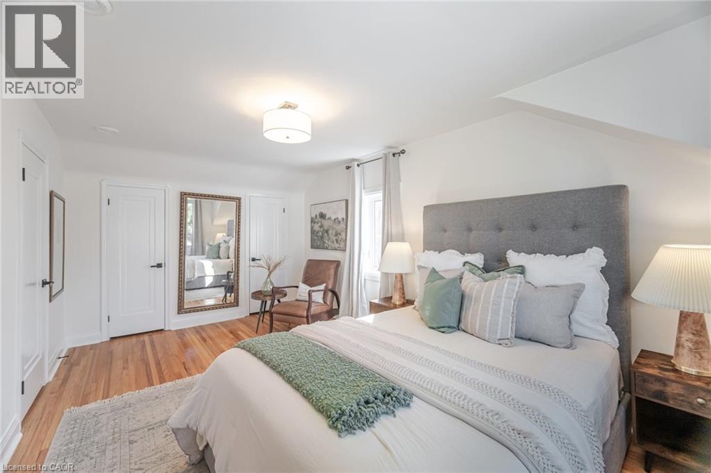 75 Emerald Crescent, Toronto, ON - Indoor Photo Showing Bedroom