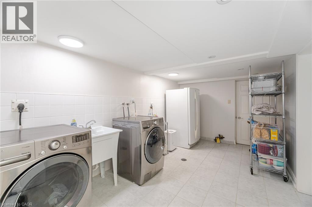 75 Emerald Crescent, Toronto, ON - Indoor Photo Showing Laundry Room