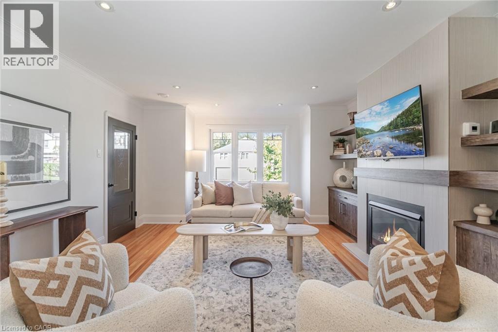 75 Emerald Crescent, Toronto, ON - Indoor Photo Showing Living Room With Fireplace