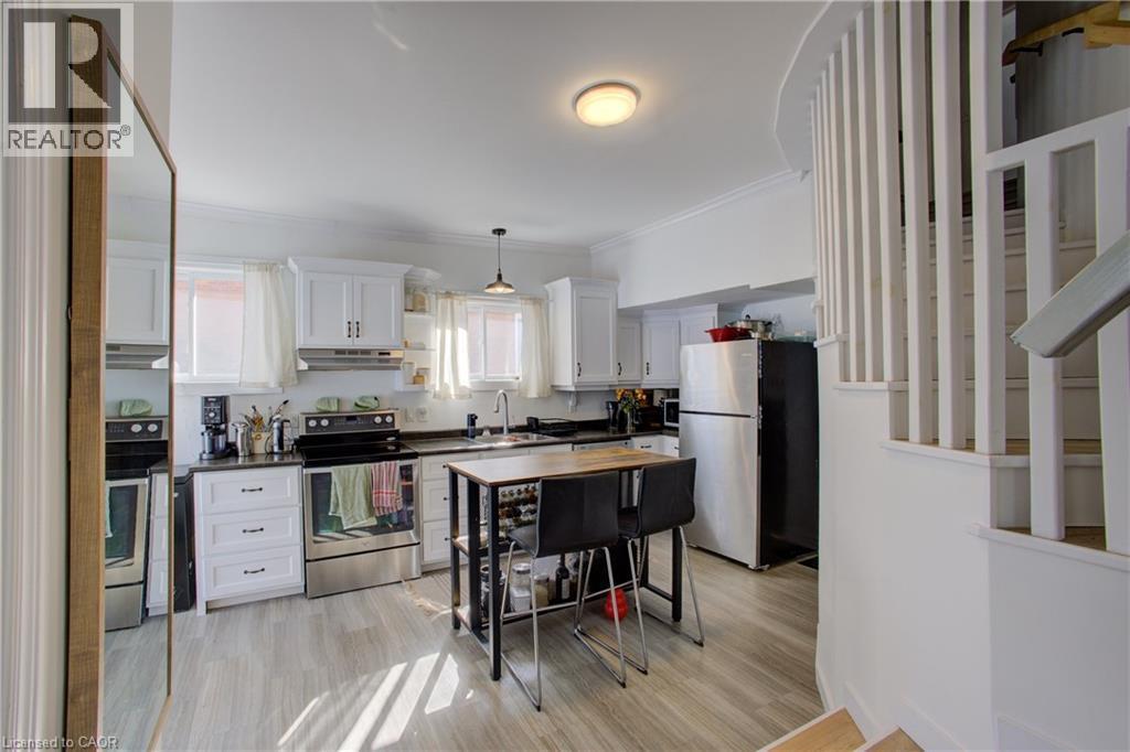 101 John Street E, Wingham, ON - Indoor Photo Showing Kitchen