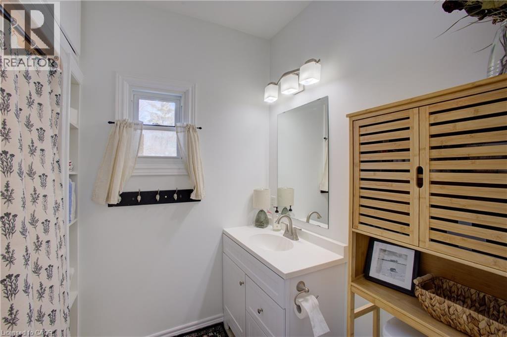 101 John Street E, Wingham, ON - Indoor