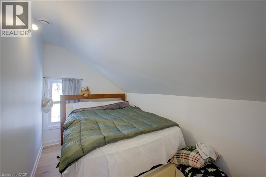 101 John Street E, Wingham, ON - Indoor Photo Showing Bedroom
