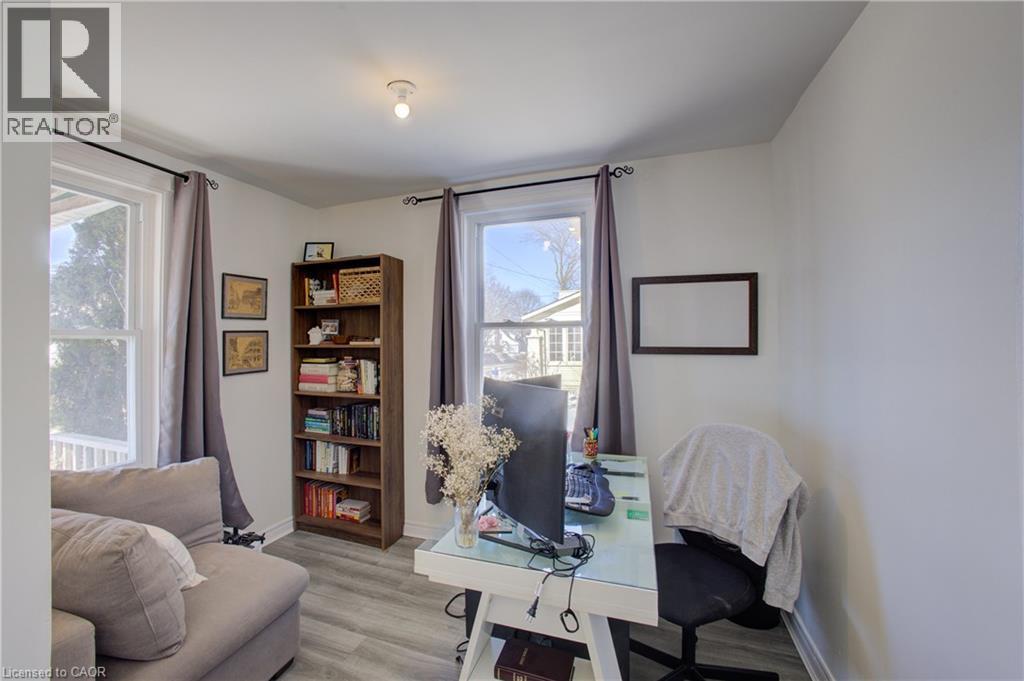 101 John Street E, Wingham, ON - Indoor