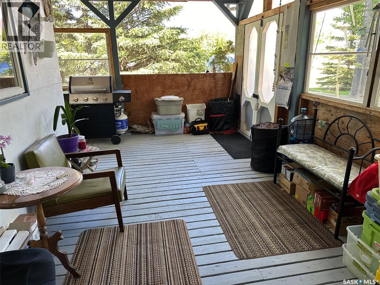 441 2Nd Avenue, Benson Rm No. 35, SK - Outdoor With Deck Patio Veranda With Exterior