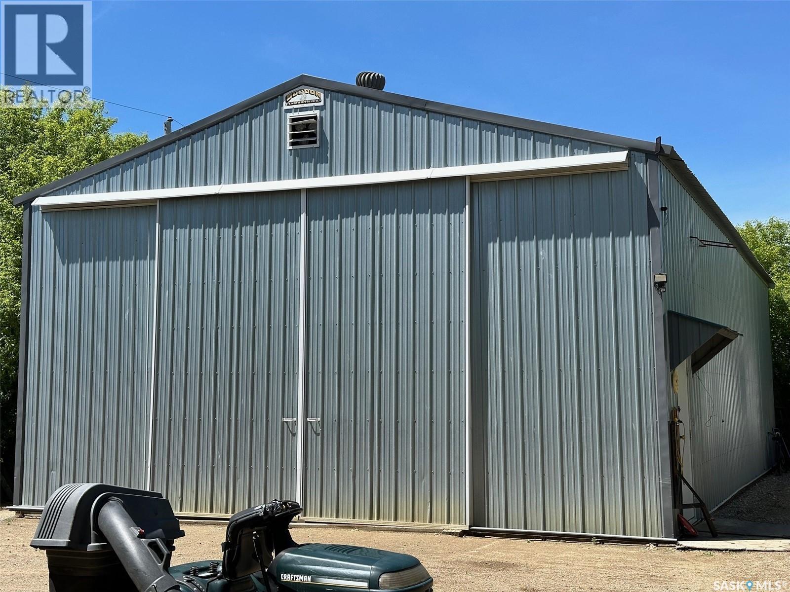 441 2Nd Avenue, Benson Rm No. 35, SK - Outdoor