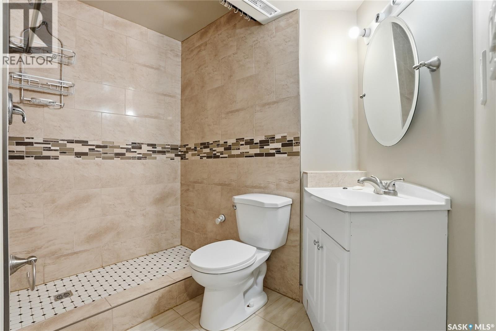 607 Beckett Crescent, Saskatoon, SK - Indoor Photo Showing Bathroom