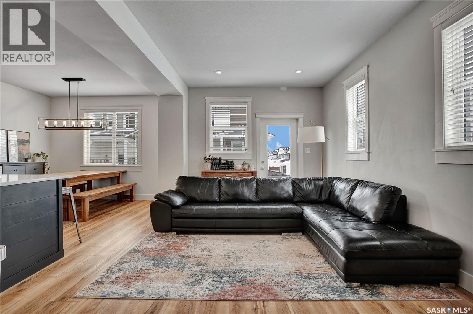 13 600 Maple Crescent, Warman, SK - Indoor Photo Showing Living Room