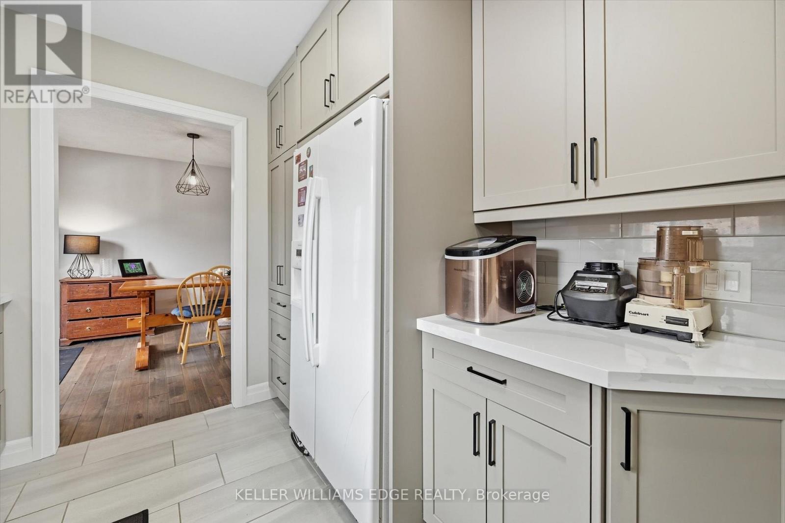 2478 Malcolm Crescent, Burlington, ON - Indoor