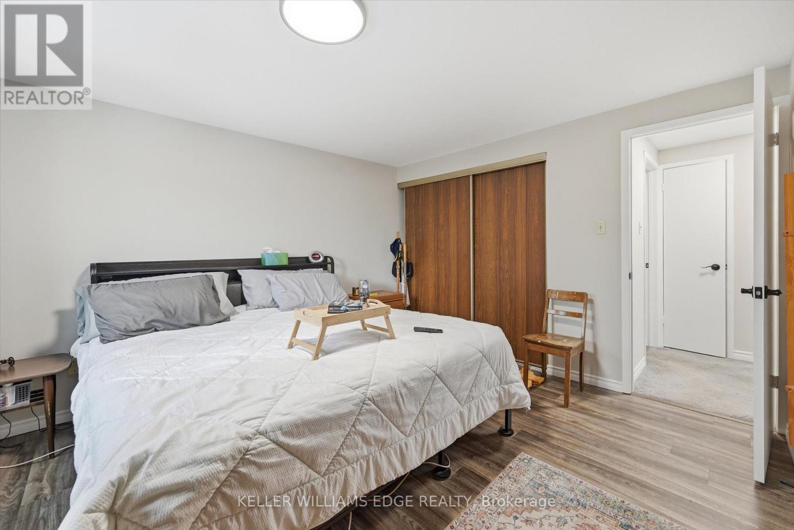 2478 Malcolm Crescent, Burlington, ON - Indoor Photo Showing Bedroom