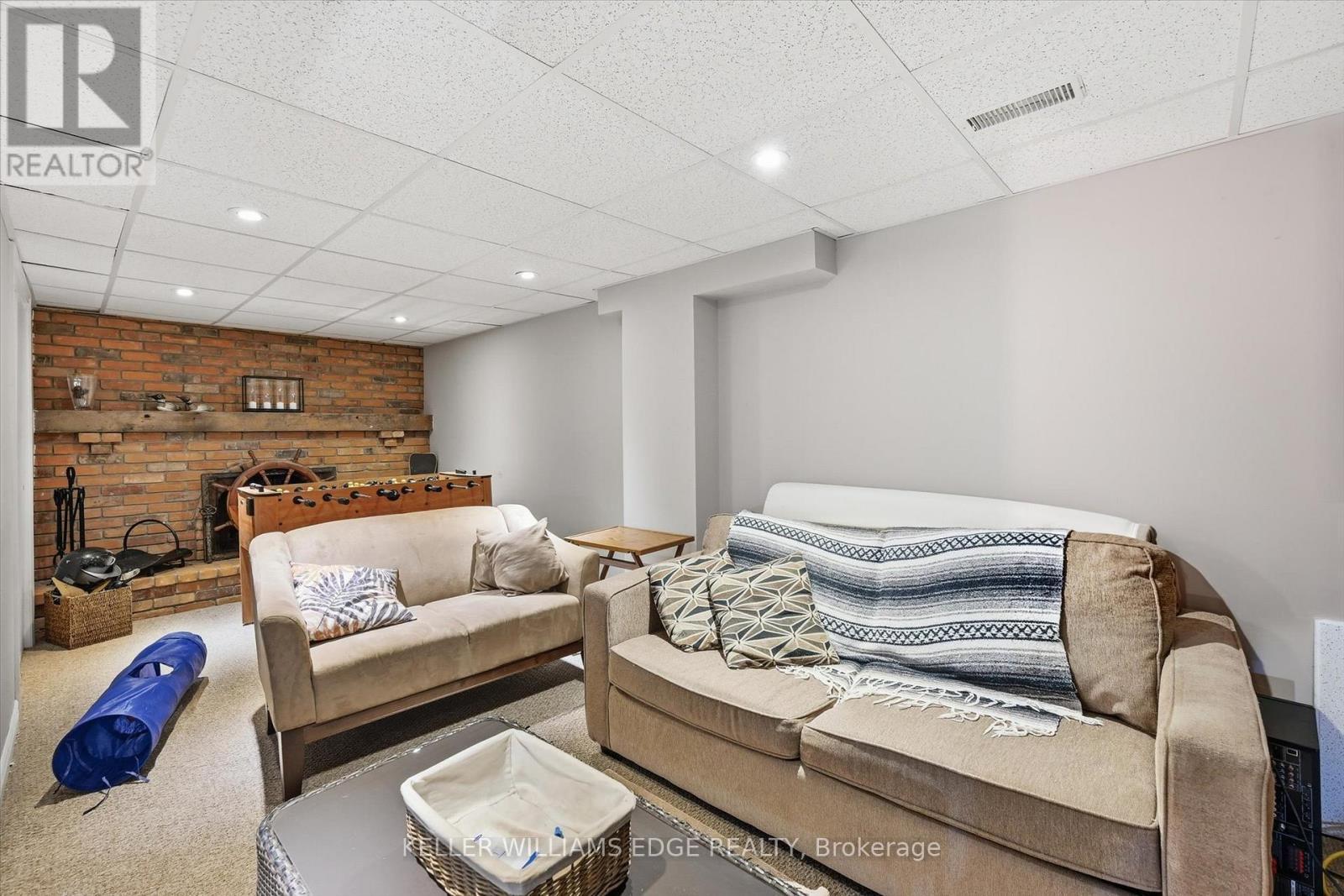 2478 Malcolm Crescent, Burlington, ON - Indoor