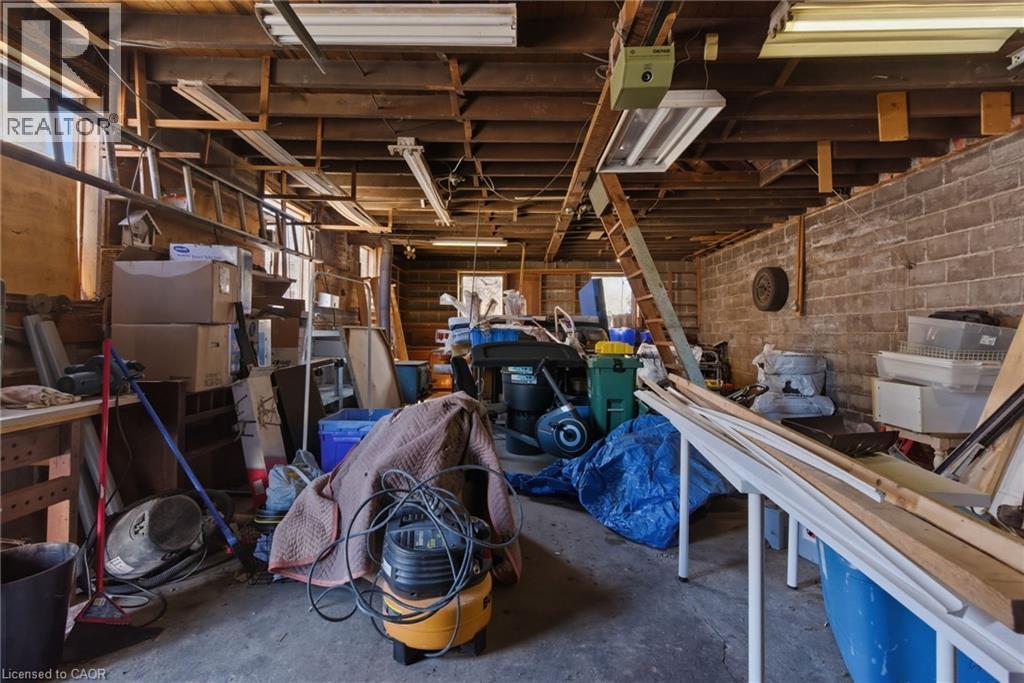 216 Walter Avenue S, Hamilton, ON - Indoor