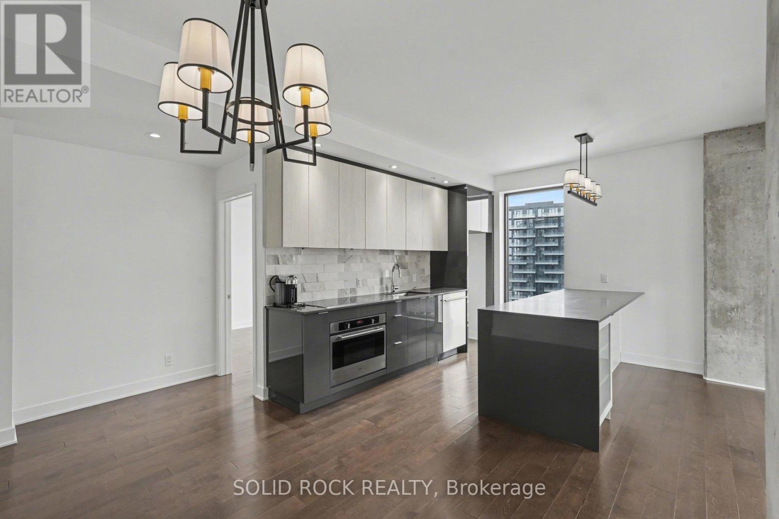 1606 - 20 Daly Avenue, Ottawa, ON - Indoor Photo Showing Kitchen