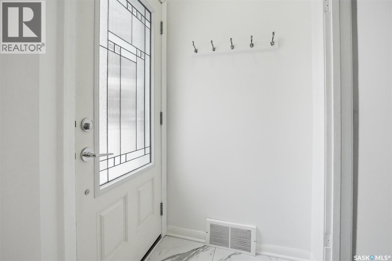 1113 2Nd Street E, Saskatoon, SK - Indoor Photo Showing Other Room