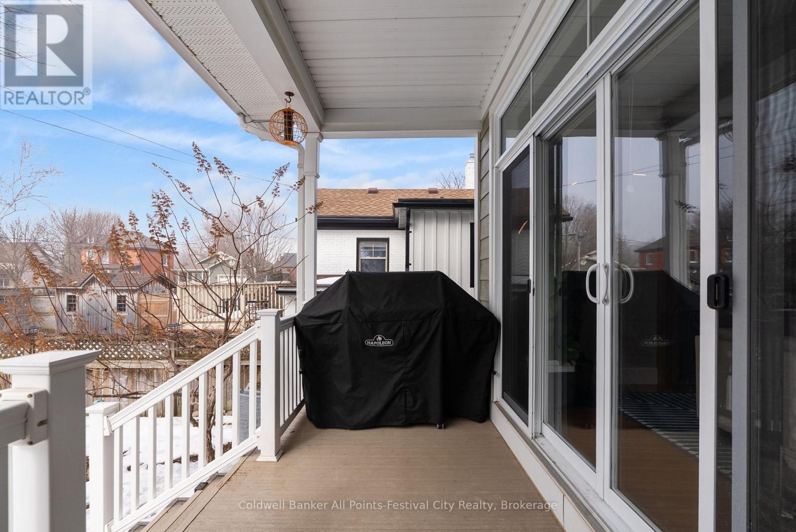 56 Wellington Street S, Goderich (Goderich (Town)), ON - Outdoor With Exterior