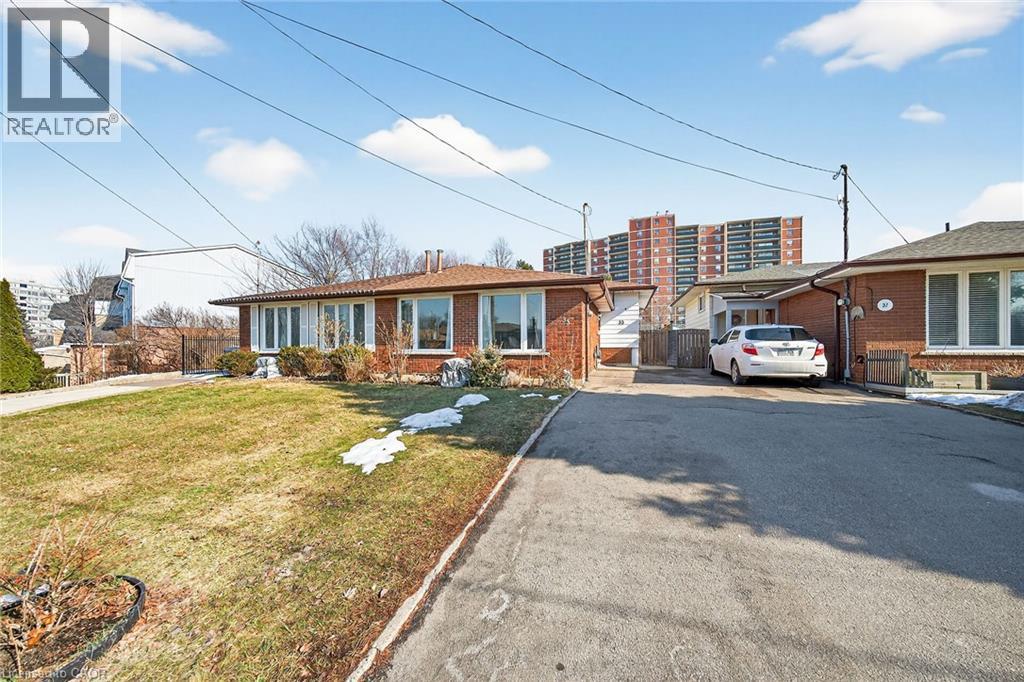 33 Glen Vista Drive, Hamilton, ON - Outdoor