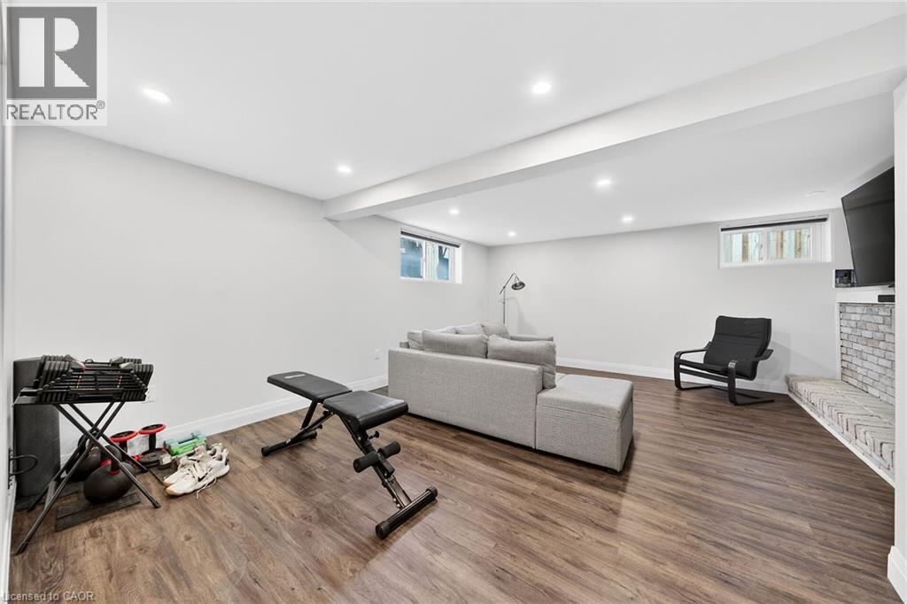 33 Glen Vista Drive, Hamilton, ON - Indoor