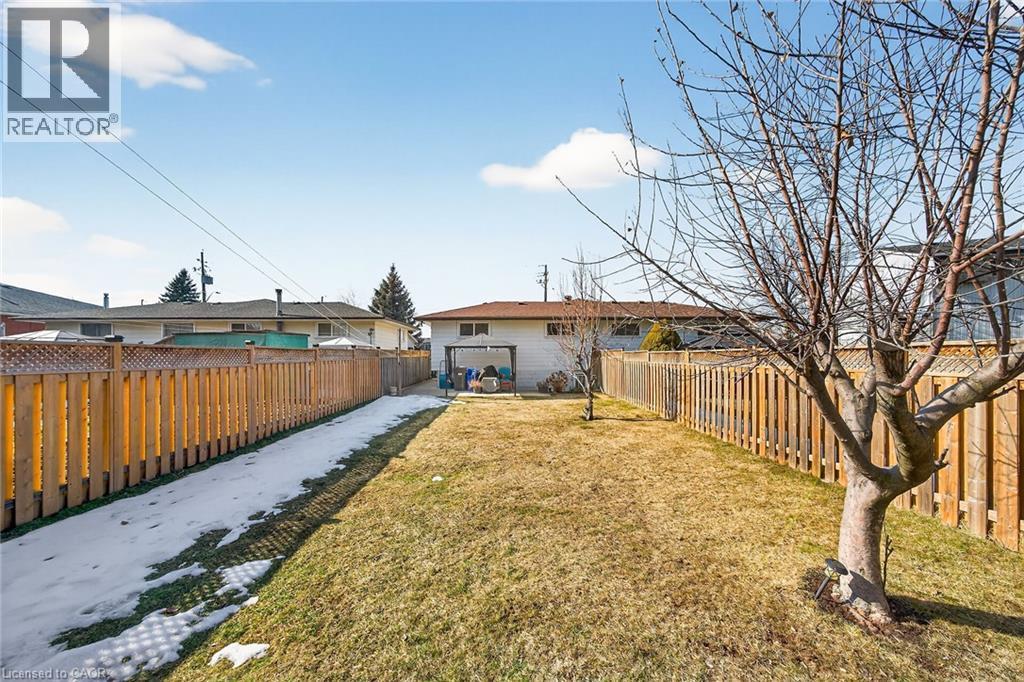 33 Glen Vista Drive, Hamilton, ON - Outdoor