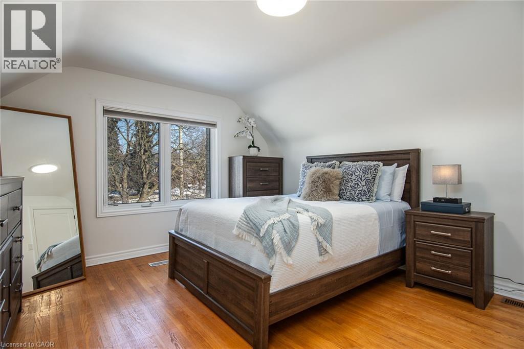 250 Royal Street, Waterloo, ON - Indoor Photo Showing Bedroom