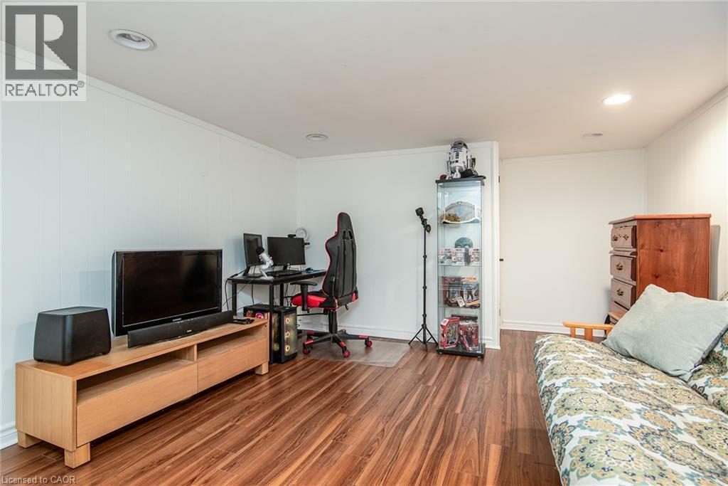 250 Royal Street, Waterloo, ON - Indoor