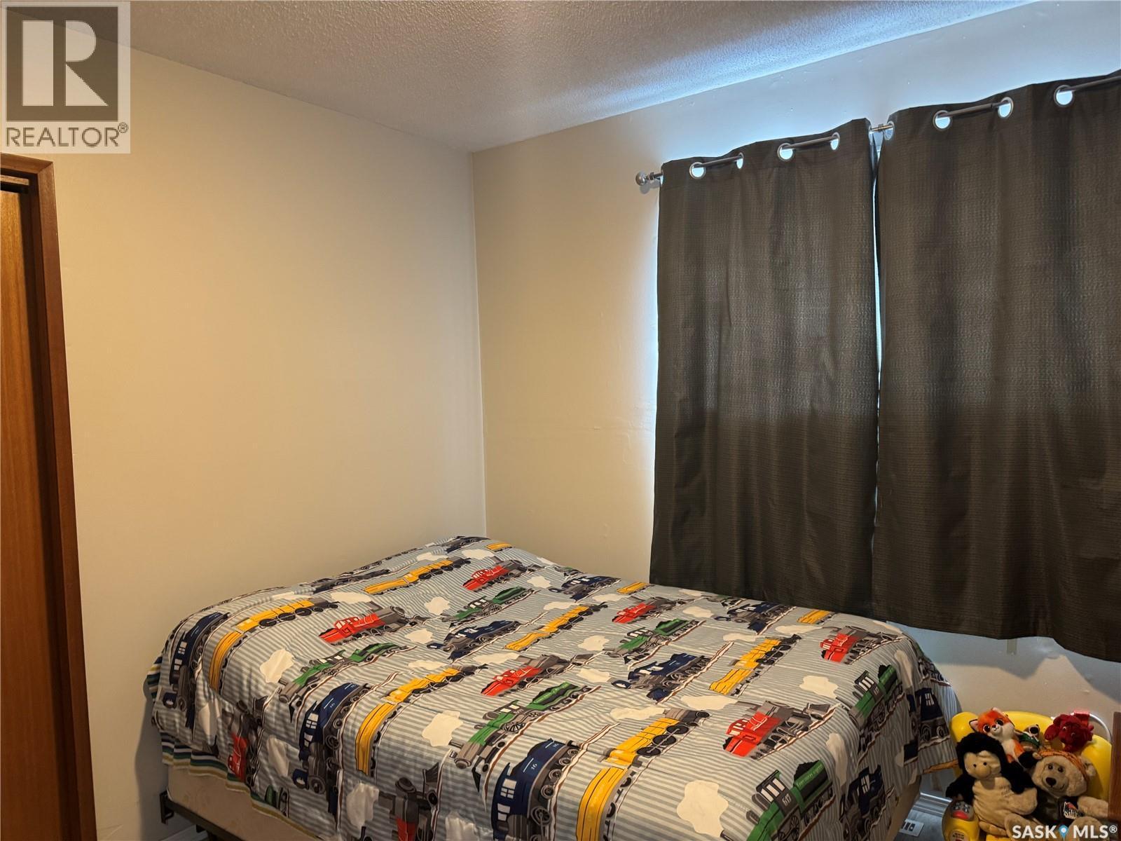 101 Doepker Avenue, Annaheim, SK - Indoor Photo Showing Bedroom