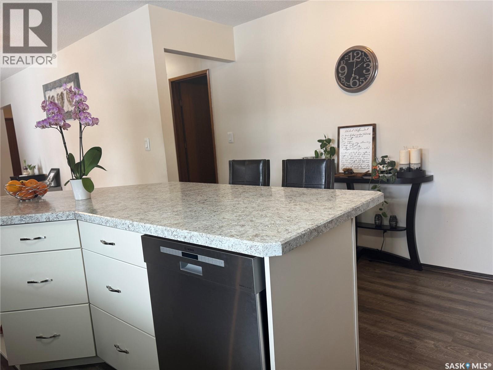 101 Doepker Avenue, Annaheim, SK - Indoor Photo Showing Kitchen