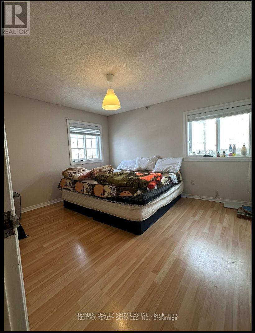 132 Cherrytree Drive, Brampton, ON - Indoor Photo Showing Bedroom
