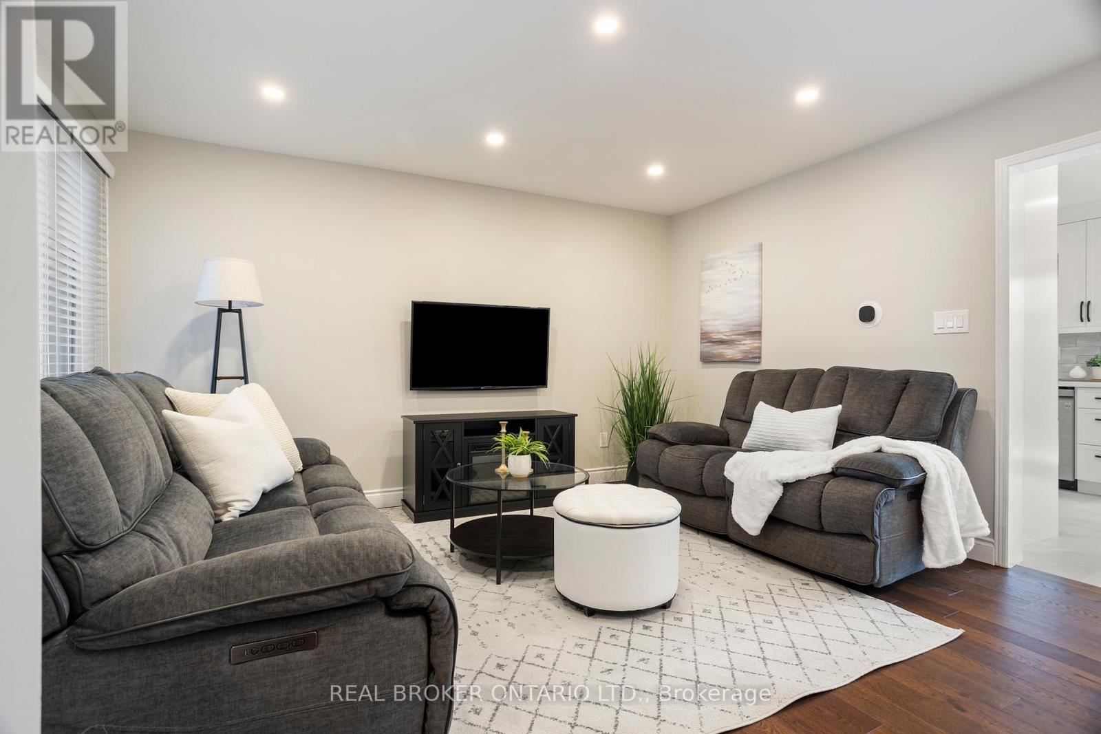 3811 Cedar Hedge Rise, Mississauga, ON - Indoor