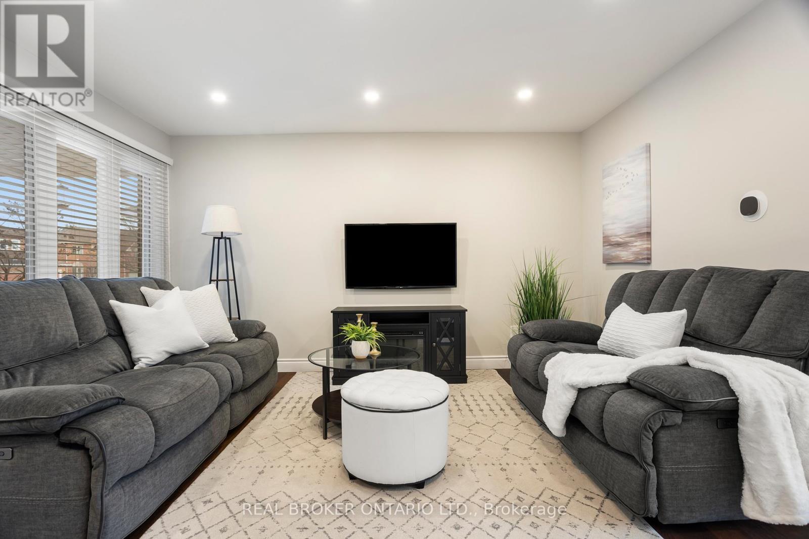 3811 Cedar Hedge Rise, Mississauga, ON - Indoor