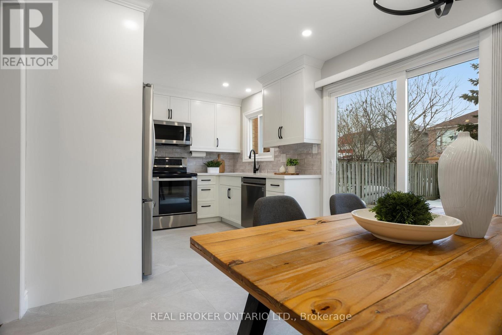 3811 Cedar Hedge Rise, Mississauga, ON - Indoor