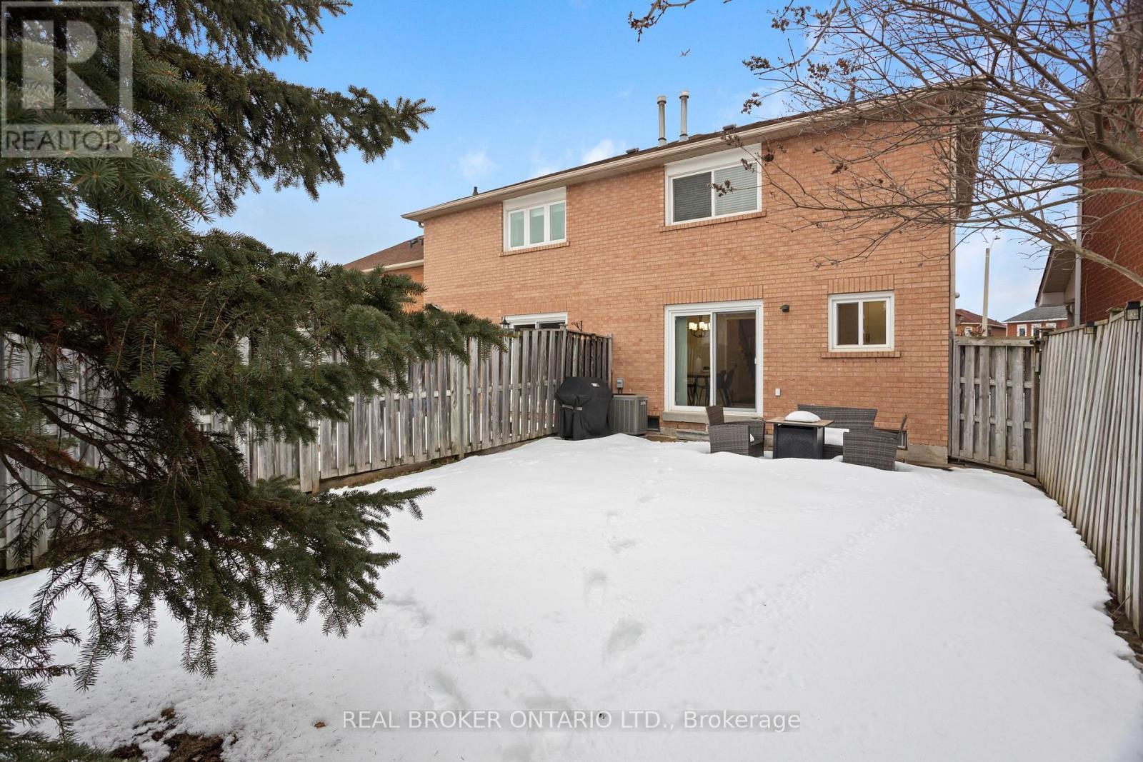 3811 Cedar Hedge Rise, Mississauga, ON - Outdoor With Exterior