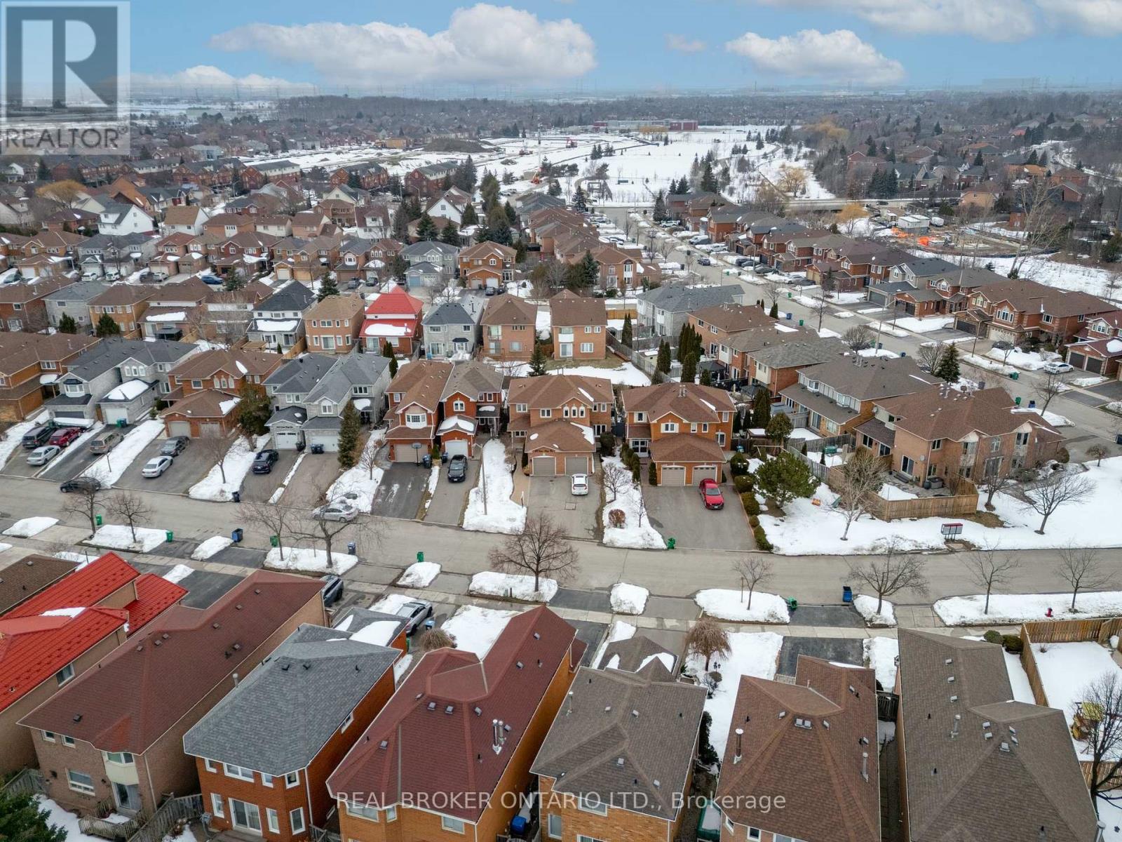 3811 Cedar Hedge Rise, Mississauga, ON - Outdoor With View