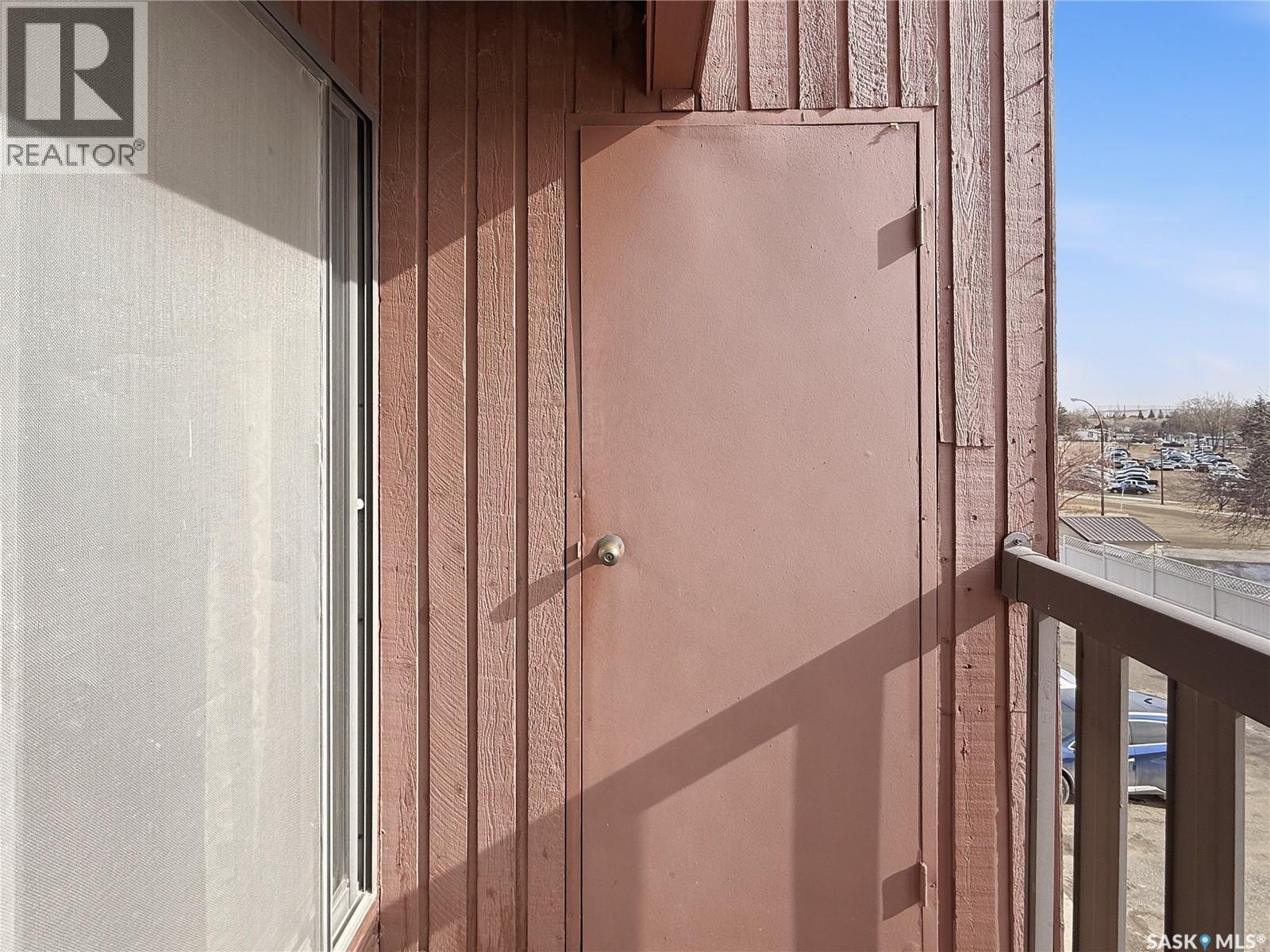 301 1110 9Th Avenue Ne, Swift Current, SK -