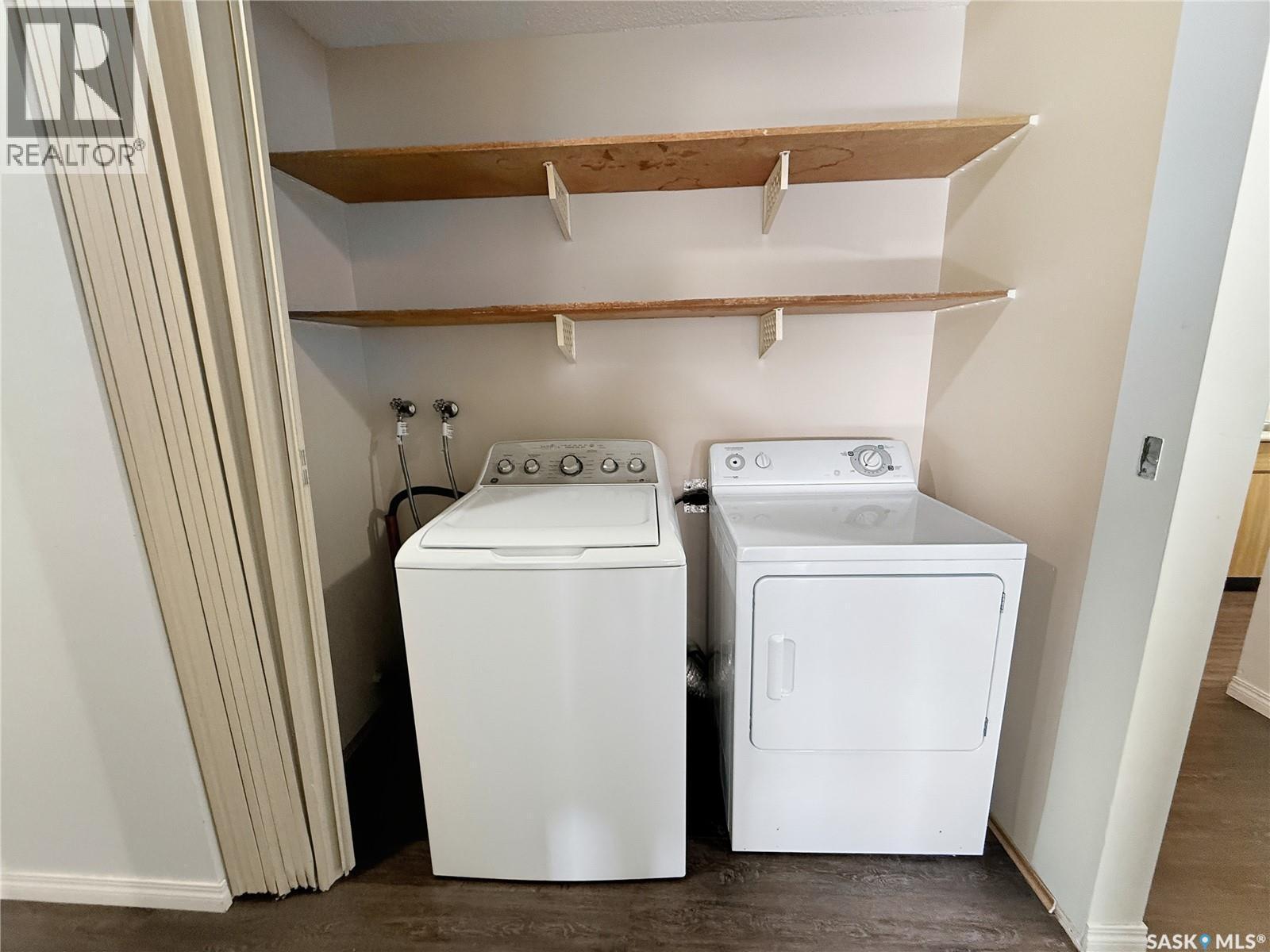 301 1110 9Th Avenue Ne, Swift Current, SK - Indoor Photo Showing Laundry Room