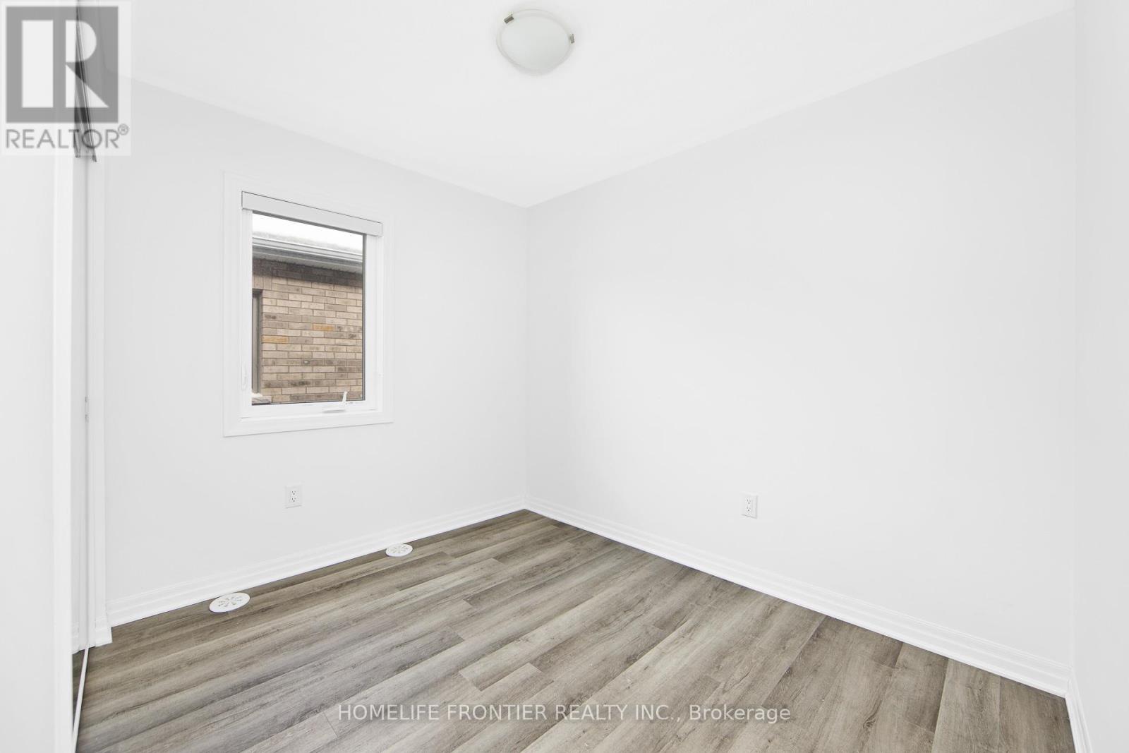 1891 Thames Circle, Milton, ON - Indoor Photo Showing Other Room