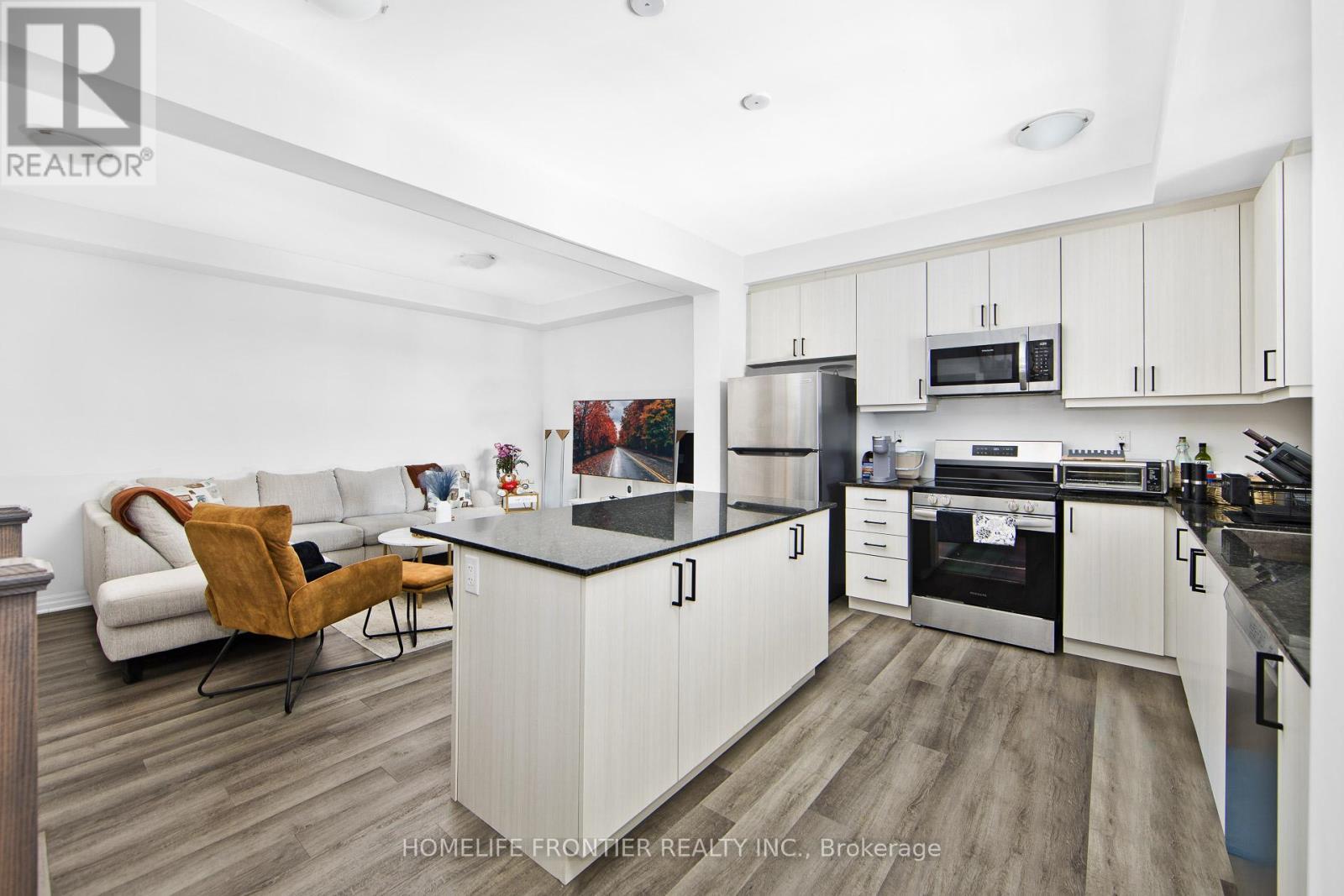 1891 Thames Circle, Milton, ON - Indoor Photo Showing Kitchen With Stainless Steel Kitchen