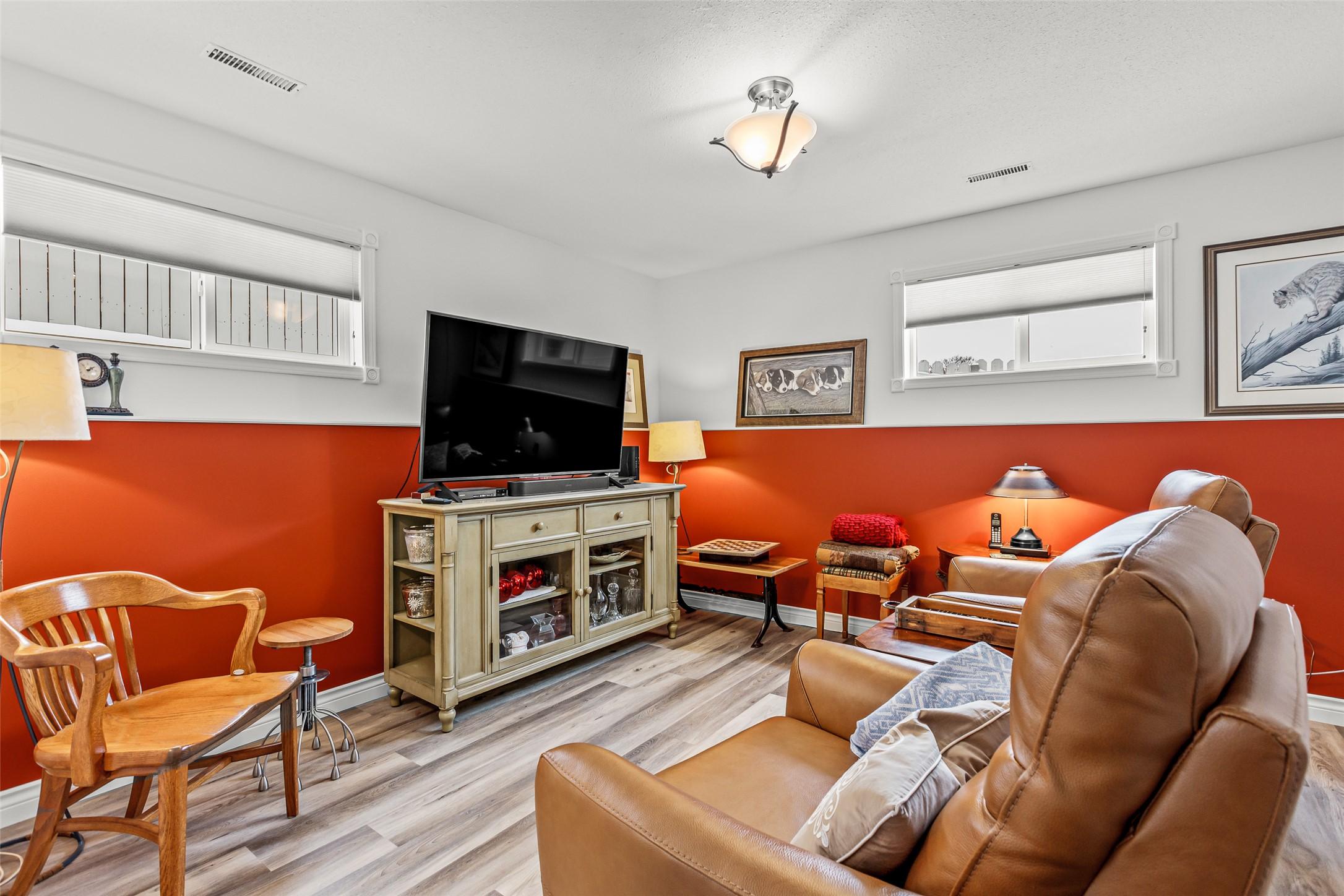 C-515 20Th Avenue, Creston, BC - Indoor