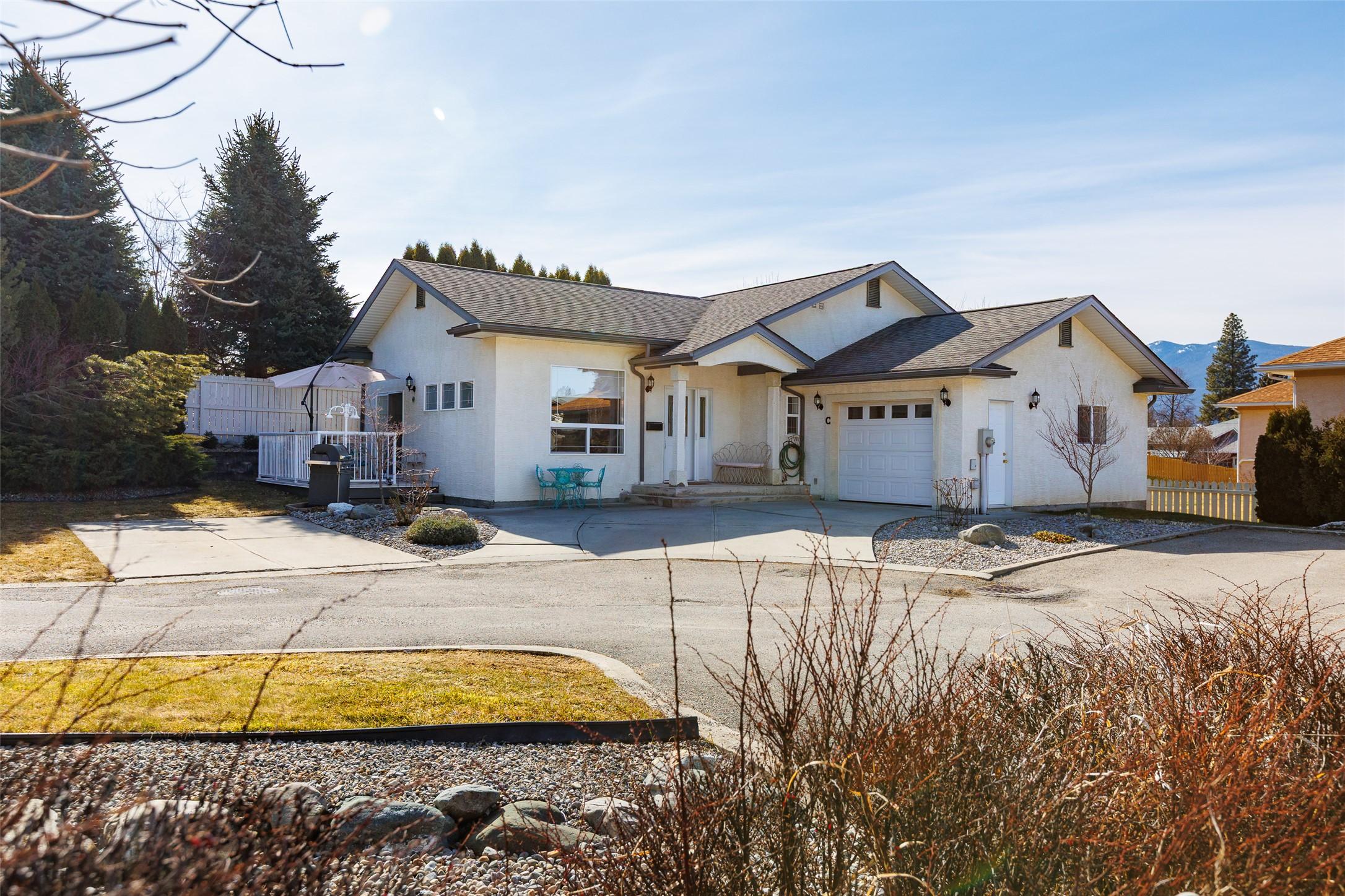 C-515 20Th Avenue, Creston, BC - Outdoor