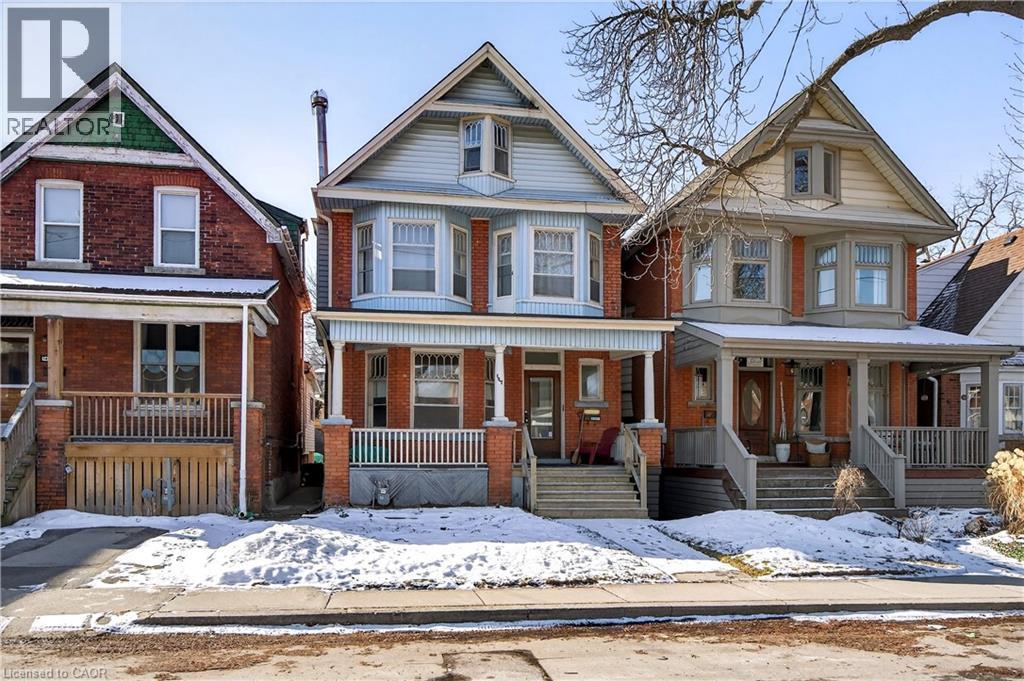 147 Homewood Avenue, Hamilton, ON - Outdoor With Deck Patio Veranda With Facade