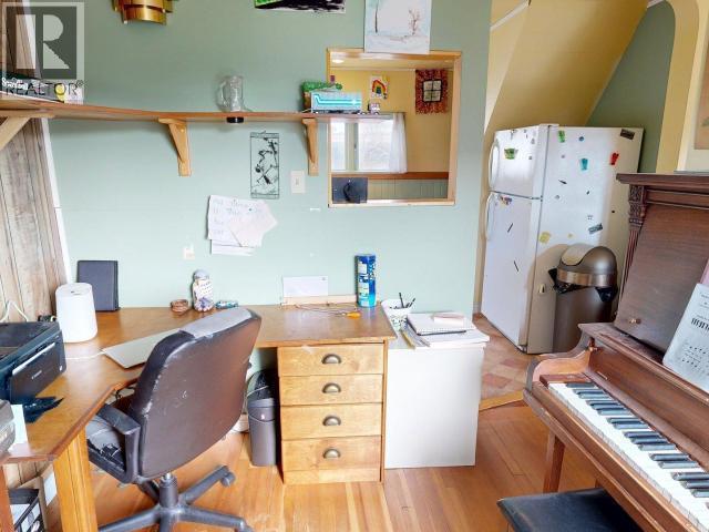4291 Joyce Ave, Powell River, BC - Indoor Photo Showing Office
