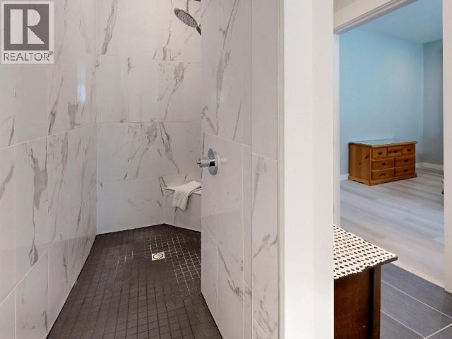 4374 Quebec Ave, Powell River, BC - Indoor