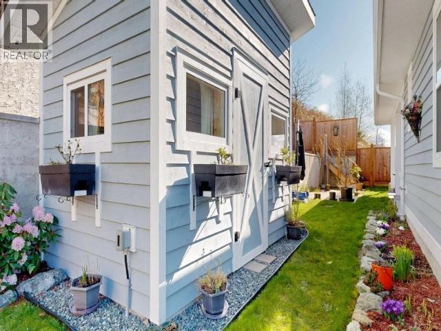 4374 Quebec Ave, Powell River, BC - Outdoor