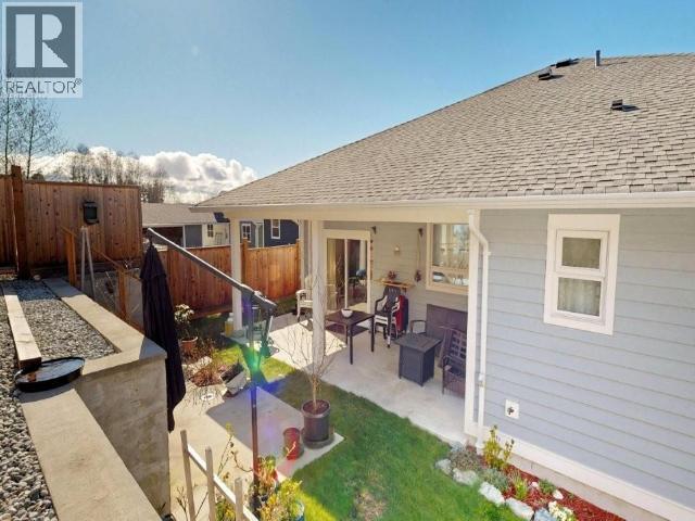 4374 Quebec Ave, Powell River, BC - Outdoor With Deck Patio Veranda With Exterior