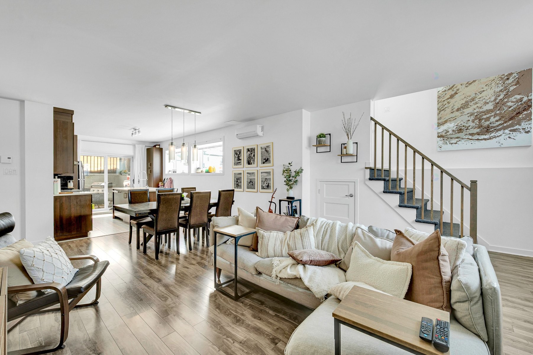 Overall view - 199 Rue Du Granit, Saint-Jérôme, QC - Indoor Photo Showing Living Room